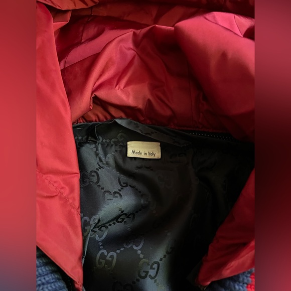 Windbreaker - Picture 4 of 6